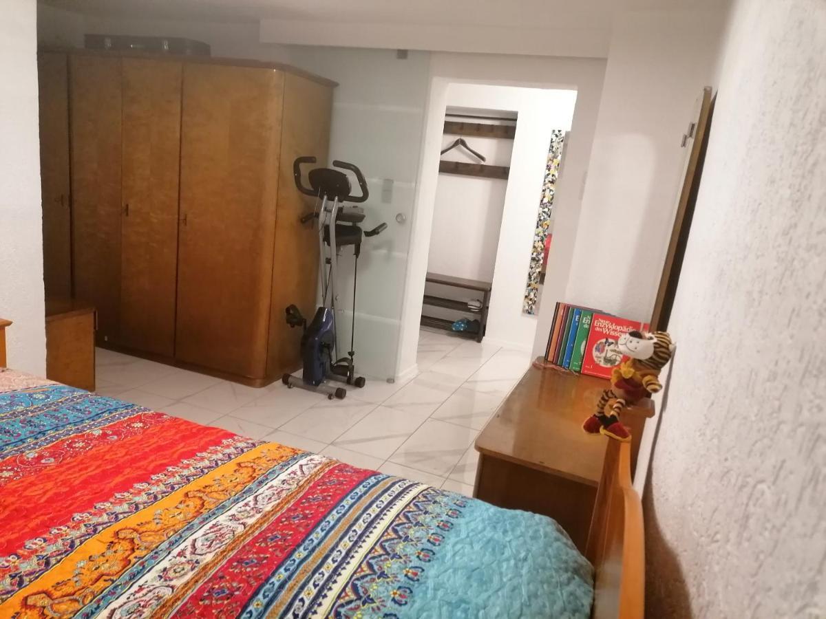 Schoene Einliegerwohnung In הכינגן מראה חיצוני תמונה