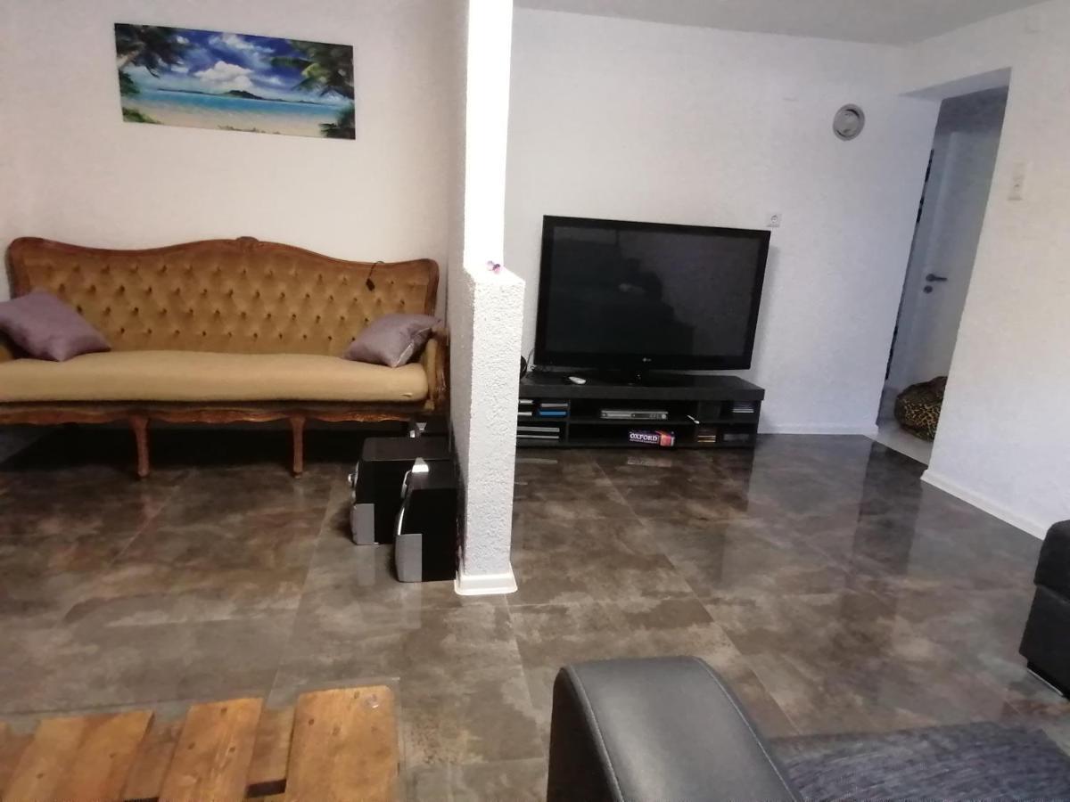 Schoene Einliegerwohnung In הכינגן מראה חיצוני תמונה