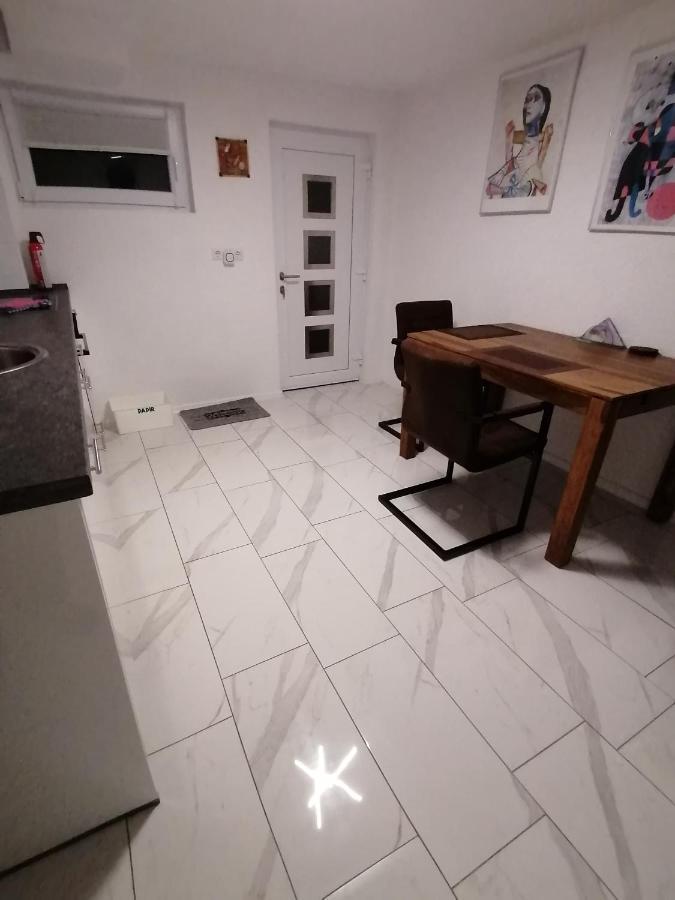 Schoene Einliegerwohnung In הכינגן מראה חיצוני תמונה